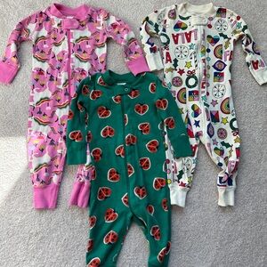 3 pairs of Hanna Andersson pajamas 6-12 mo